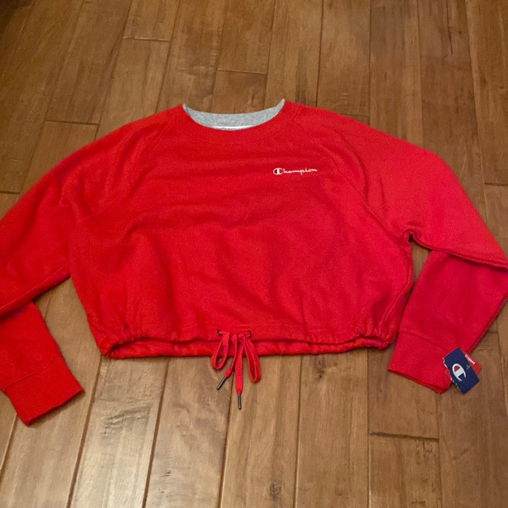 Cropped Red Champion Sweater/Sweatshirt